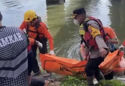 Mayat Pria Ditemukan di Bantaran Sungai Bengawan Solo Babat Lamongan