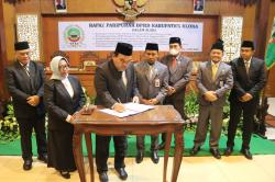 DPRD Blora Sepakati Dua Raperda Penting dalam Rapat Paripurna