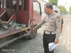 Kecelakaan Maut Adu Banteng Truk Vs Motor di Jombang, 1 Orang Tewas
