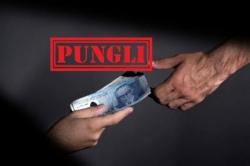 Diduga Pungli, Oknum Petugas Tiket Wisata Pangandaran Langsung Dicokok!