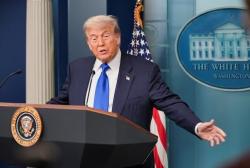 Trump Berlakukan Tarif Impor 1 Agustus 2025, Ada yang Kena 70 Persen