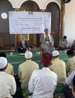Momentum Hijrah di Balik Jeruji: Warga Binaan Lapas Serang Dapat Siraman Rohani