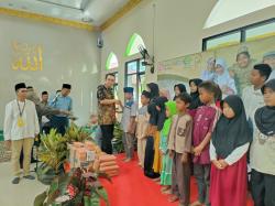 Momen Berbagi Kebahagiaan di Tahun Baru Islam, 187 Anak Yatim Terima Santunan