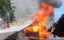 Rumah Warga di Kecamatan Palas Hangus Terbakar Saat Penghuninya Tertidur Lelap