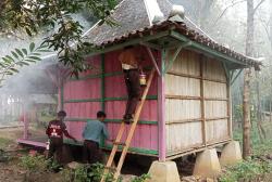 Jelang Perkemahan Saka Bakti Husada, Pramuka Dan Perhutani Benahi Kawasan Wisata Air Terjun Widuri
