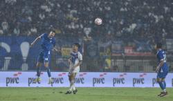 Dukungan Bobotoh Jadi Kunci! Persib Tuan Rumah Laga Play-off Liga Champions Asia 2025