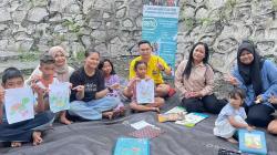 Mahsiswa UPR Ajari Murid Sekolah SRMK tentang Kesenjangan Ilmu dan Kesadaran Lingkungan