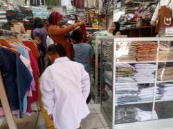 Orang Tua Keluhkan Harga Seragam Batik Sukowati Tembus Rp150 Ribu