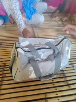 Heboh! Bayi Laki-Laki Ditemukan Hidup di Pinggir Jalan Belanting Lombok Timur