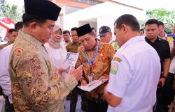 Bupati Pidie Jaya Serahkan 2 Proposal Pembangunan Lapas dan Imigrasi pada Menko Yusril