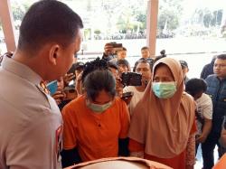 Sadis! Ibu dan Anak di Lebak Tega Buang Bayi Baru Lahir ke Selokan Rumah Sakit hingga Meninggal