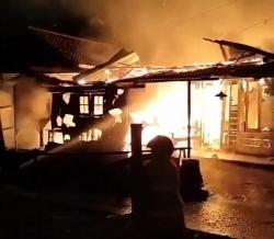 Tiga Rumah di Batang Ludes Terbakar, Diduga Akibat Korsleting