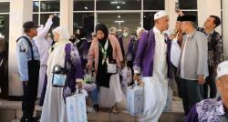 Jamaah Haji Kloter 58 dan 59 Tiba di Tasikmalaya, Satu Masih Dirawat di Riyadh
