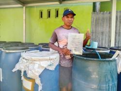 Roman Nopala: Jejak Langkah dari Petani Biasa Menuju Pejuang Eko Enzim NTT
