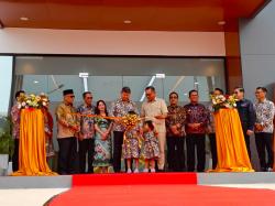 Hashim Djojohadikusumo Resmikan Pabrik Solder Ramah Lingkungan Pertama di Indonesia