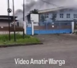 Pabrik Peralatan Rumah Tangga di Cikande Terbakar, Dua Gudang Produksi Hangus