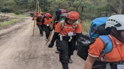 50 Anggota Tim SAR Kupang Fokus Latihan Penyelamatan di Medan Sulit