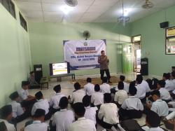 Cegah Aksi Bullying, Bhabinkamtibmas Polsek Bangsri Berikan Penyuluhan di Kalangan Pelajar