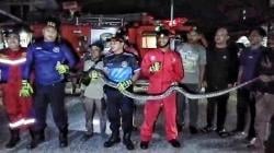 Masuk Permukiman Karena Kelaparan, Ular Piton 3,5 Meter Dievakuasi Petugas Damkar P Raya
