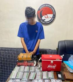 Bongkar Jaringan OKT di Cirebon! Pemuda Pabedilan Diciduk Bawa 2.100 Butir Pil Terlarang