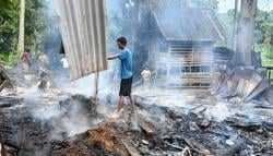 Kebakaran Hanguskan Dua Rumah di Sinjai, Diduga Akibat Korsleting Listrik