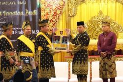 Terima Gelar Adat, Kapolri :Ini  Tanggung Jawab Moral dan Amanah dan menumbuhkan Semangat Polri
