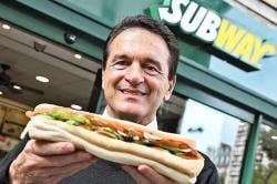 Fred DeLuca : Pendiri Subway yang Mengukir Sukses Sejak Usia 17 Tahun