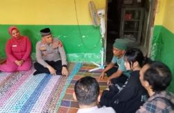 Kapolres Cirebon Kota Kunjungi Keluarga Pekerja Migran yang Meninggal di Malaysia