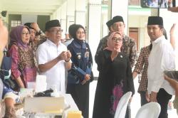 Pemeriksaan Kesehatan Gratis Sasar Ratusan Santri di Kediri, Begini Penyampaian Menko PMK