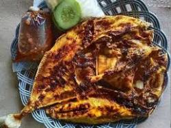 Ikan Bakar Etong Jadi Primadona di Jalur Pantura Indramayu, Aromanya Bikin Ketagihan