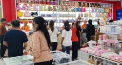 Jelang Masuk Sekolah, Toko Buku di Cilegon Diserbu Warga! Diskon hingga 20 Persen
