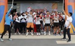 Plogging Jadi Tren di Semarang, Olahraga Sehat Sambil Pungut Sampah