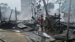 18 Unit Rumah Ludes Dilalap Si Jago Merah di Muara Komam, Kerugian Ditaksir Capai Rp3 Miliar