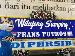 BREAKING NEWS Persib Resmikan Frans Putros dengan Cara Tak Biasa