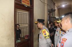 Baru Menjabat, Kapolres Probolinggo Langsung Sidak Ruang Tahanan dan Sistem Keamanan