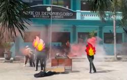Pradipa Wiraseno Gelar Simulasi Pertolongan Pertama Saat MPLS di SMK 01 Diponegoro Jember