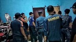 Damkar Palangka Raya Evakuasi Balita Terkunci Dua Jam di Dalam Kamar