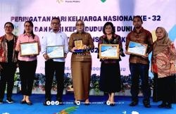 Pemkot Ambon Raih Penghargaan di Harganas Tingkat Provinsi Maluku dan Nasional