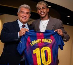 Lamine Yamal Resmi Kenakan Nomor 10 di Barcelona, Tak Mau Disamakan dengan Lionel Messi