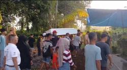 Tangis Pecah di Pemakaman Septia dan Siska, Korban Pembunuhan Berantai Wanda