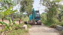 Warga Hadang Alat Berat untuk Perbaikan Jalan di Gowa, Polisi Mediasi