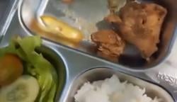 Viral, Menu Makanan Bergizi Gratis untuk SMA dan SMK di Tambakboyo Tuban Berbelatung