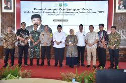 Kebumen Krisis Hunian Layak, Wamen Fahri: Kita Butuh Revolusi Perumahan