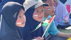 Jalan Kaki Bela Palestina, Ribuan Warga dan Pelajar Keliling Banyumanik