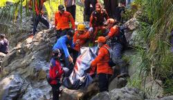 Hilang 4 Hari di Hutan, Mak Jimah Ditemukan Tewas Tersangkut di Bebatuan Kali Gintung