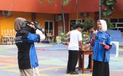 Unik! Simulasi Peliputan Perang Antar Geng Warnai MPLS SMK Ketintang