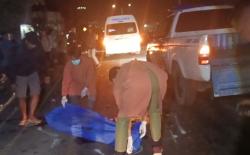 Tragis! Pemotor Tewas Tabrak Truk Muat Koral di Jalan Gelap Jombang, Kepala Alami Luka Parah