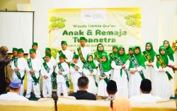 Harunya Wisuda Tahfidz Qur'an Anak Tunanetra di Kuningan Eyes Center
