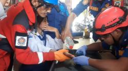 Cincin Mainan Tak Bisa Dilepas, Jari Siswi SMP di Purwakarta Bengkak - Petugas Damkar Turun Tangan