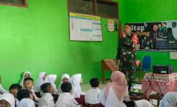 Stop Bullying, Babinsa Ini Ajarkan Pelajar SD Pentingnya Saling Menghormati Antar Sesama